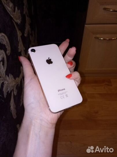 Телефон iPhone 8 64 gb