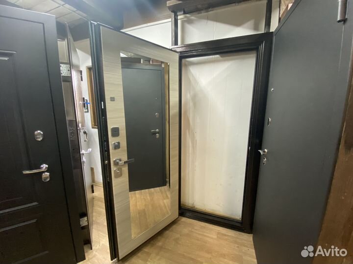 Входная стальная дверь в квартиру