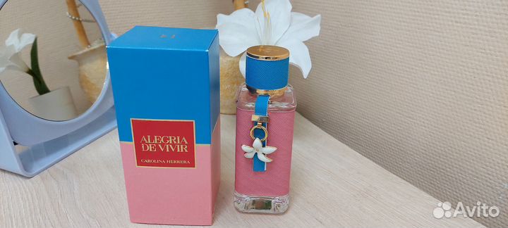 Парфюмерная вода Carolina herrera