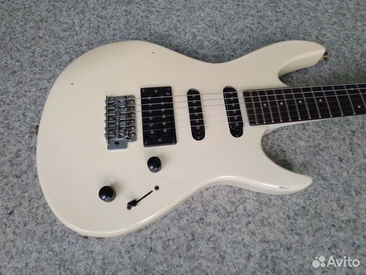 Электрогитара Aria Pro II Vanguard