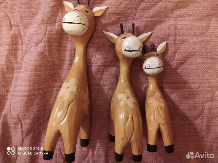 Фигурки жирафов