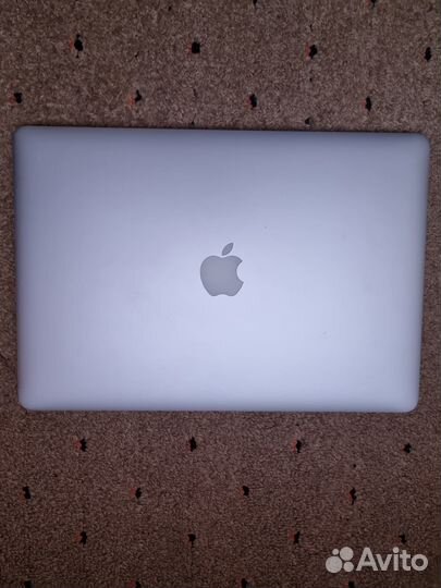 Macbook Pro 15 retina Mid 2015