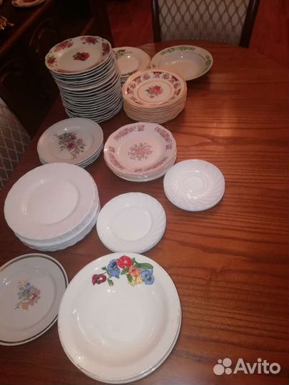 Тарелки разные