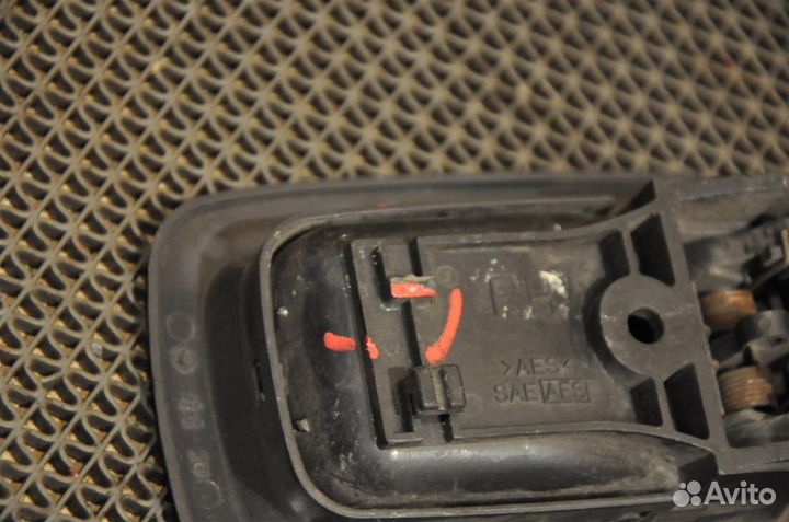 Ручка двери внутренняя задняя правая subaru impr