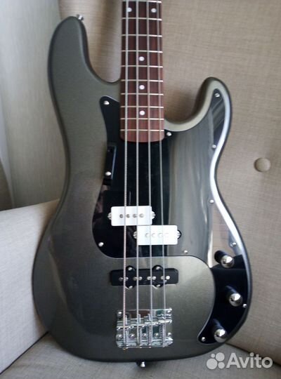 Бас гитара Fender squier precision bass copy