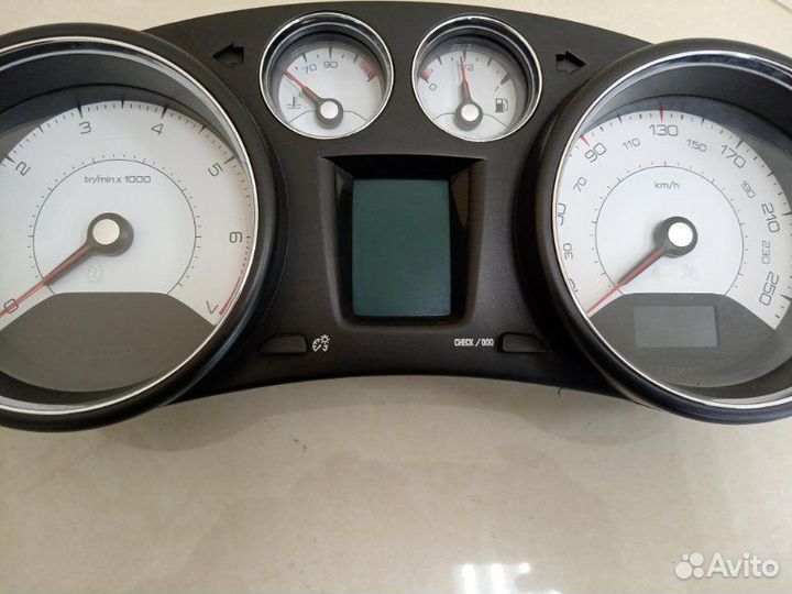 Панель приборов Peugeot 408 4D EP6C M 2012