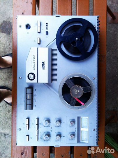 Магнитофон Elfa