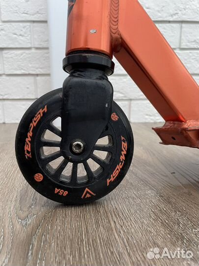 Трюковой самокат Tempish