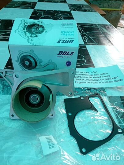 Водяной насос на Renault Crand Scenic 3