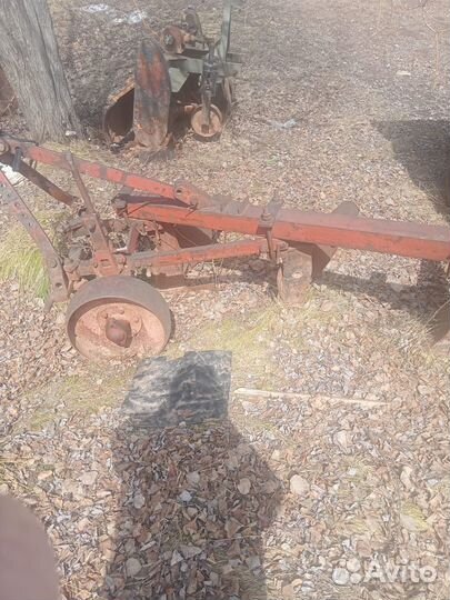 Плуг для трактора