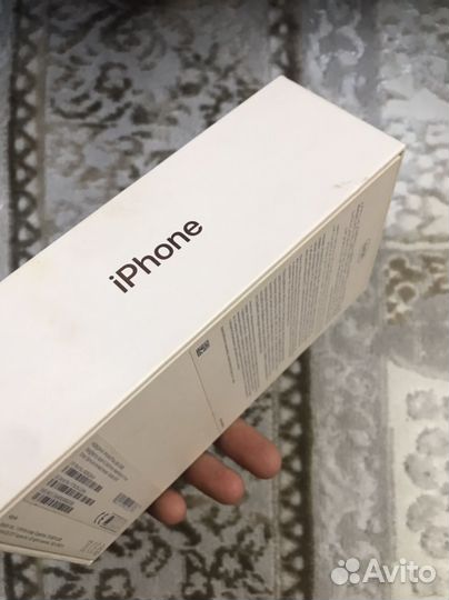 Коробка от iPhone 8 plus