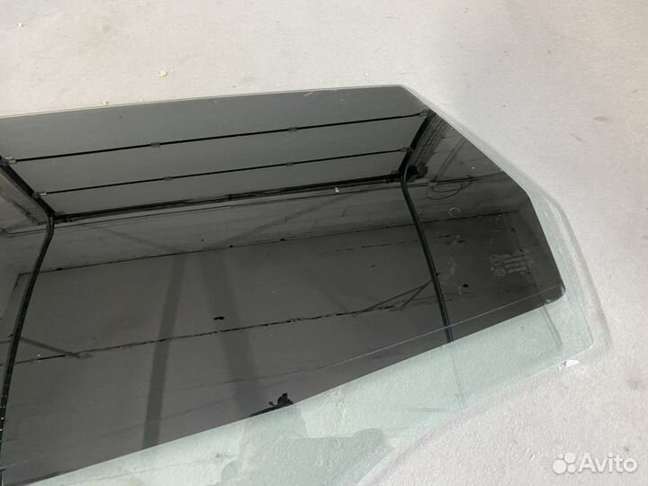 Стекло двери задней левой Hyundai Solaris I (2010–