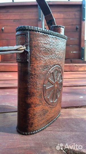 Фляга в коже по цыганским мотивам