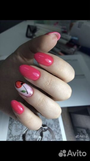 Маникюр педикюр
