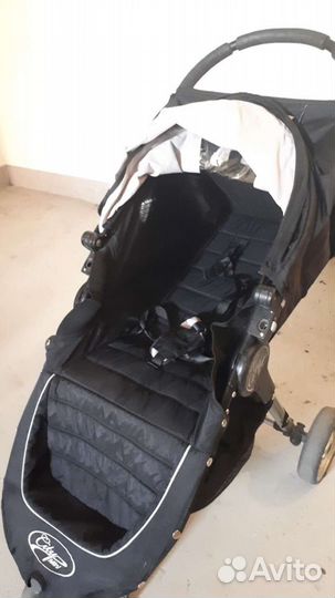 Прогулочная коляска baby jogger city mini