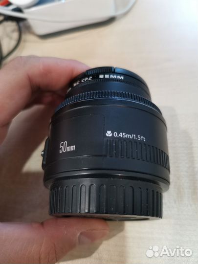 Объектив Canon EF 50mm f/1.8 II