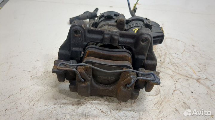 Суппорт правый задний Volvo S90