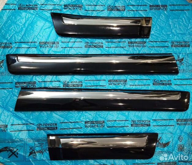 Молдинги дверей Land Cruiser 200 черные 2012-2015