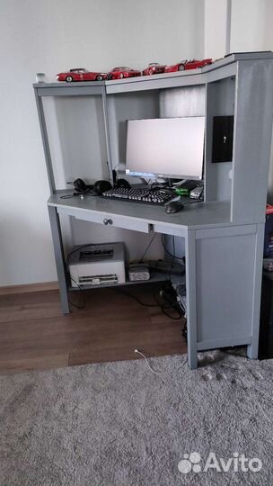 Компьютерный стол IKEA