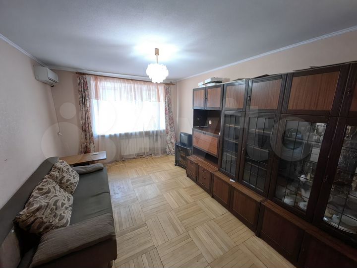 2-к. квартира, 48,8 м², 1/9 эт.