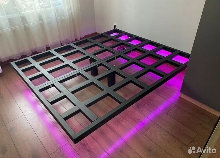 Двуспальная кровать лофт стиль