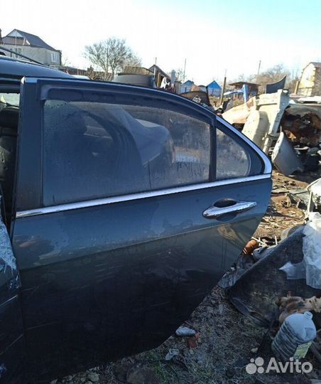 Задняя левая дверь Honda Accord 7