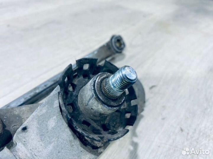 Трапеция стеклоочистителей Mitsubishi Lancer 9