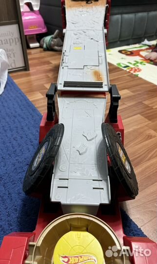 Hot wheels монстер трак