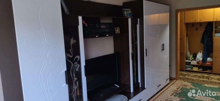 Стенка в гостиную