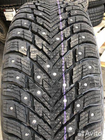 Nokian Tyres Hakkapeliitta 10p 215/50 R17
