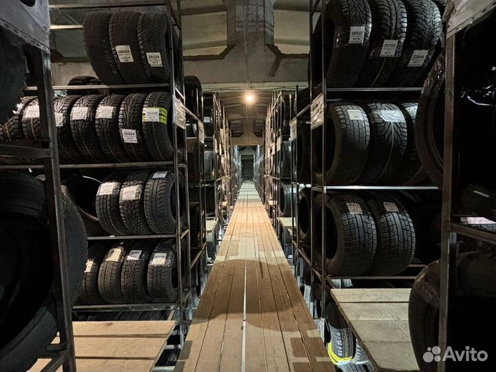 Dunlop SP Winter Ice 01 235/65 R17 108T