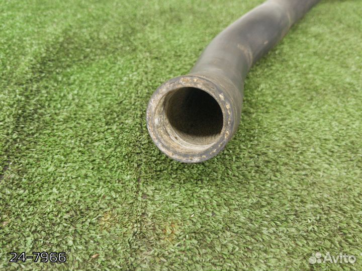 Патрубок радиатора Volvo S60, V70, S80