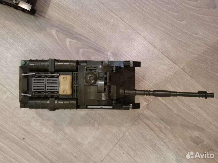 Танк лего конструктор