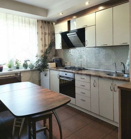 3-к. квартира, 68 м², 10/10 эт.