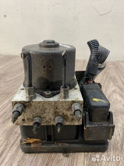 Блок abs Mazda 3 хетчбэк 5-ти дв. 2006