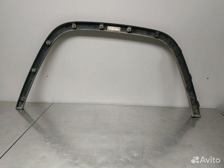 Накладка крыла передняя левая Jeep Grand Cherokee