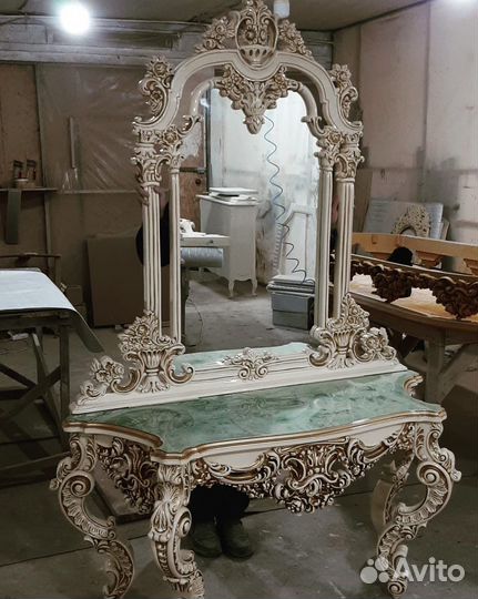 Туалетный столик