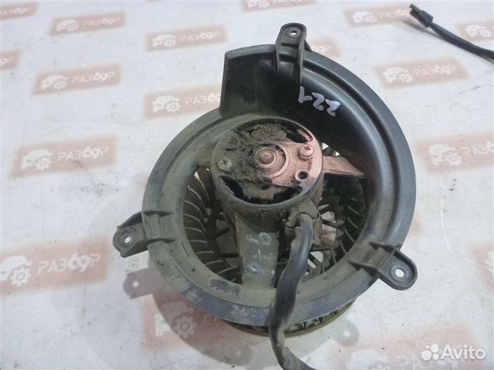 Мотор печки Mercedes-Benz 190 W201 M102E20 1991