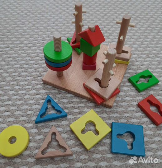 Развивающие игрушки