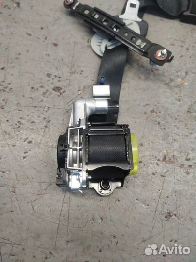 Ремень безопасности передний правый Audi R8 42 4.2