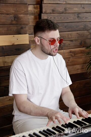 Педагог по вокалу