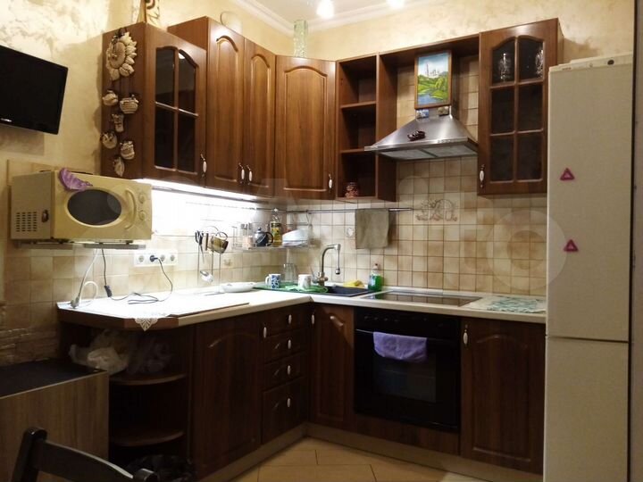 2-к. квартира, 40 м², 10/17 эт.