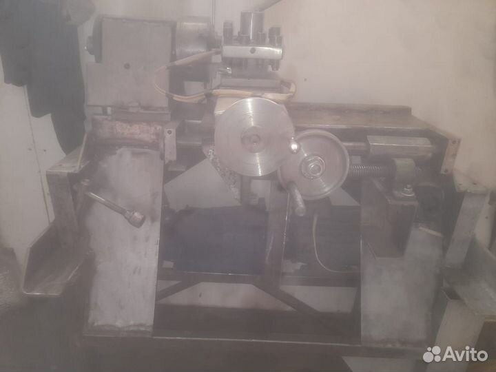 Токарный станок по металлу