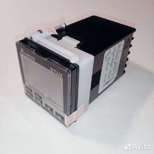 Контроллер температурный новый Delta DT320RA