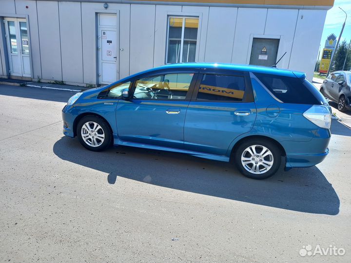 Honda Fit Shuttle 1.3 CVT, 2012, 110 000 км