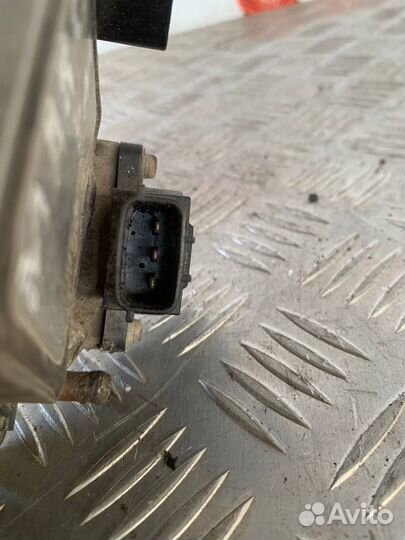 Датчик положения дроссельной заслонки Ниссан Марч