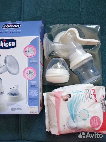 Chicco Молокоотсос ручной с вкладышами pigeon