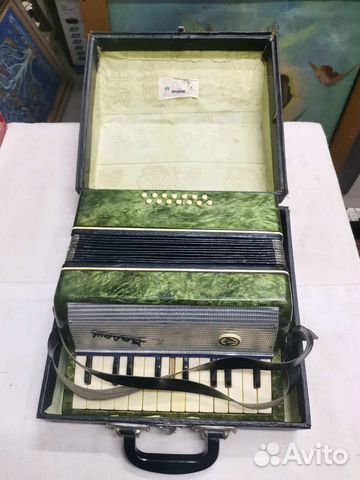 Советский аккордеон Малыш (Ч)