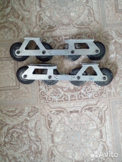 Ролики и бассейн