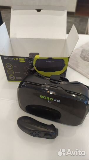 Очки виртуальной реальности для смартфона